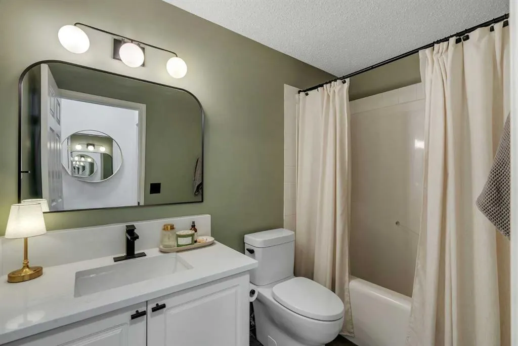 126 14 Avenue SW #417
