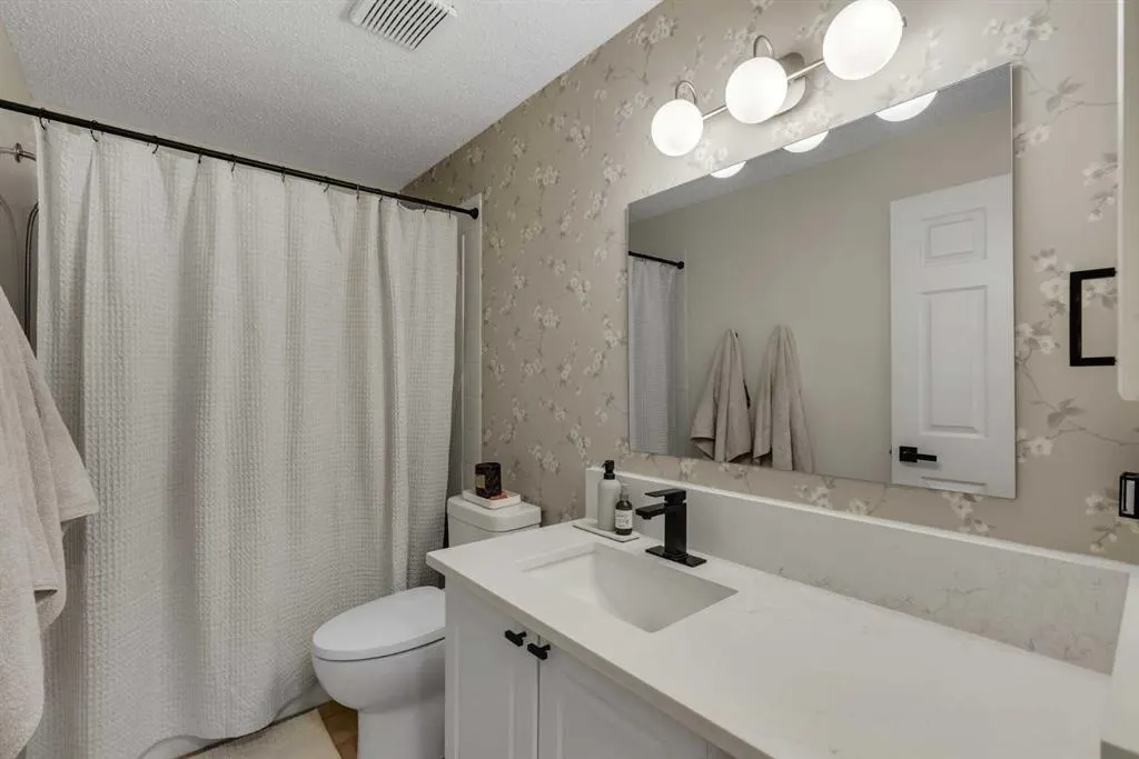 126 14 Avenue SW #417