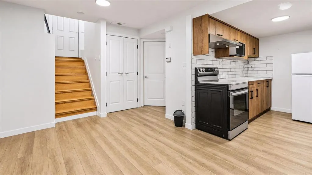 7848 Martha's Haven Park NE
