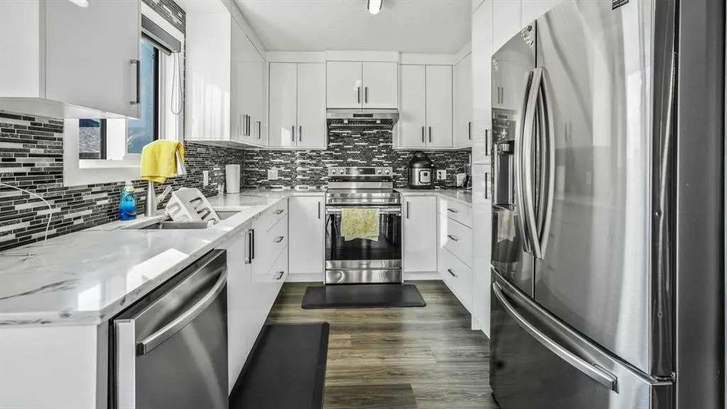 7848 Martha's Haven Park NE
