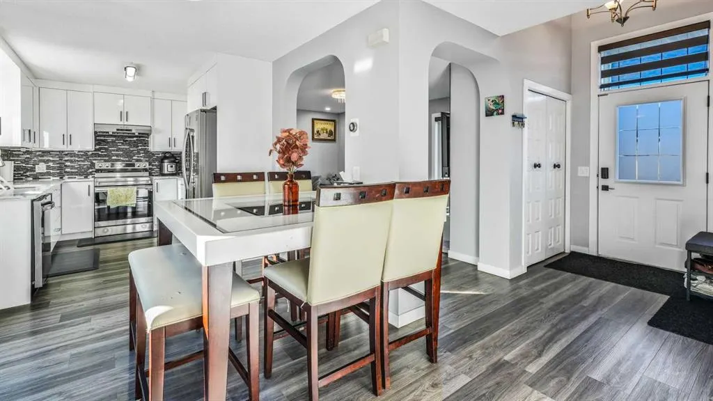 7848 Martha's Haven Park NE