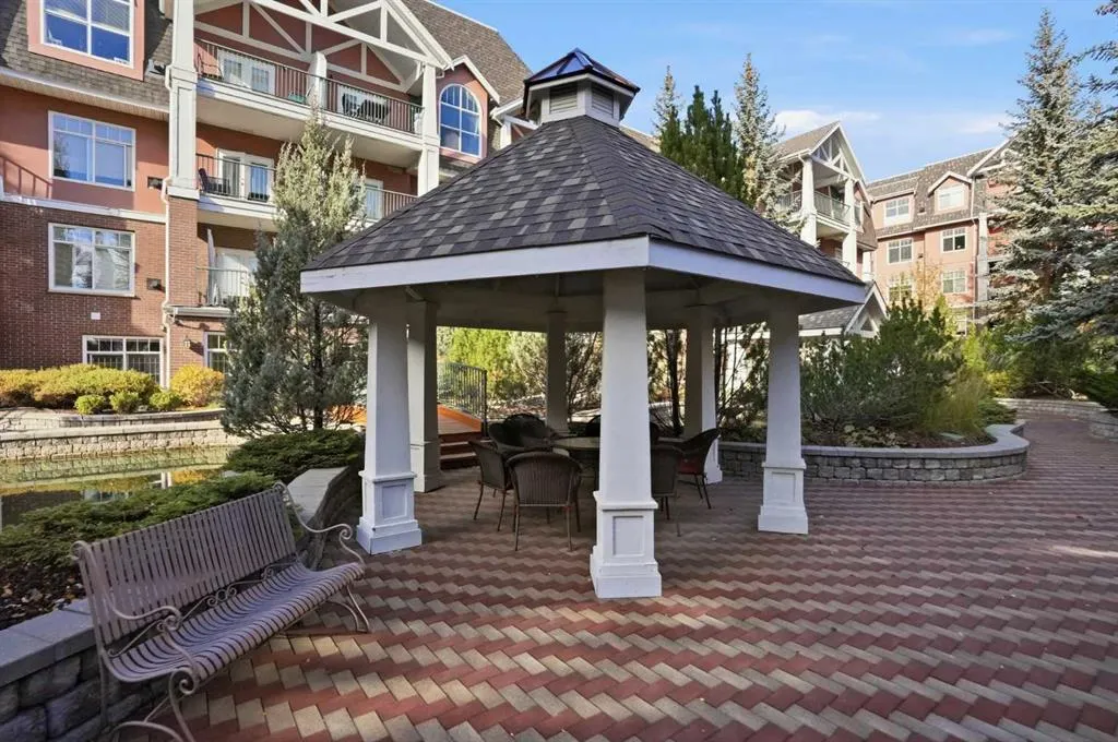 59 22 Avenue SW #410