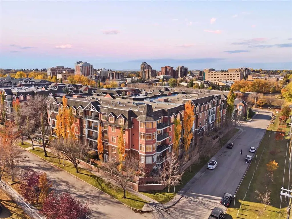 59 22 Avenue SW #410