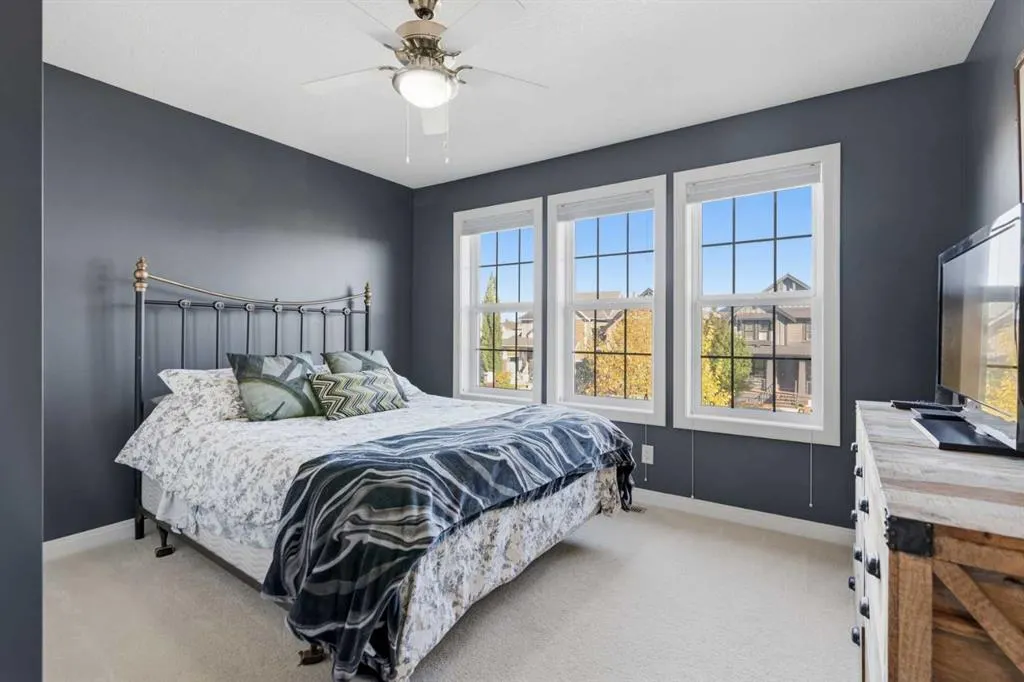 1305 Coopers Drive SW