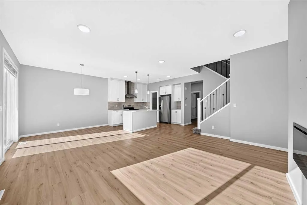 122 belmont Crescent SW