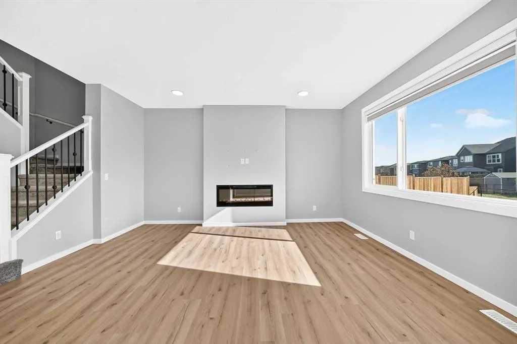 122 belmont Crescent SW