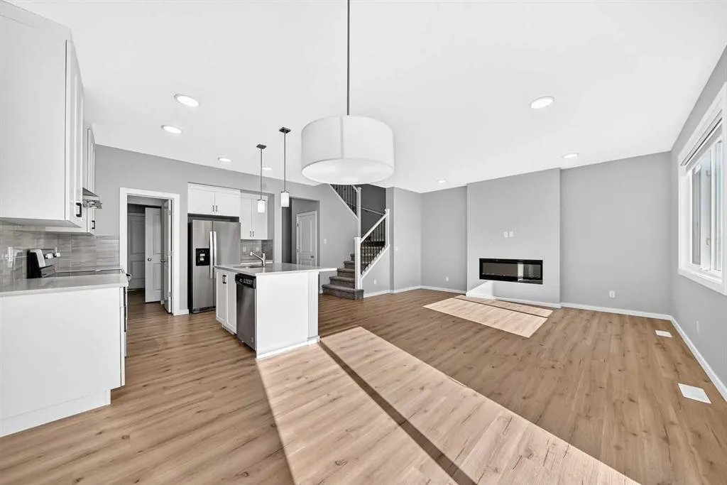 122 belmont Crescent SW