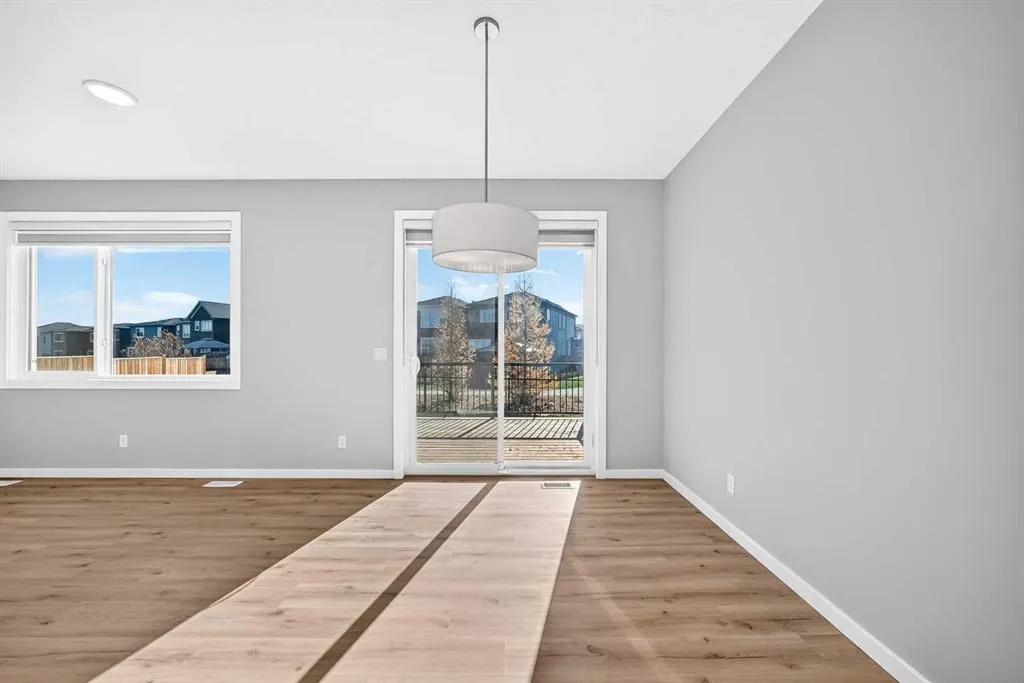 122 belmont Crescent SW