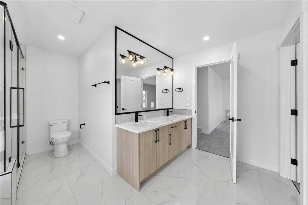 3 Lakewood Point