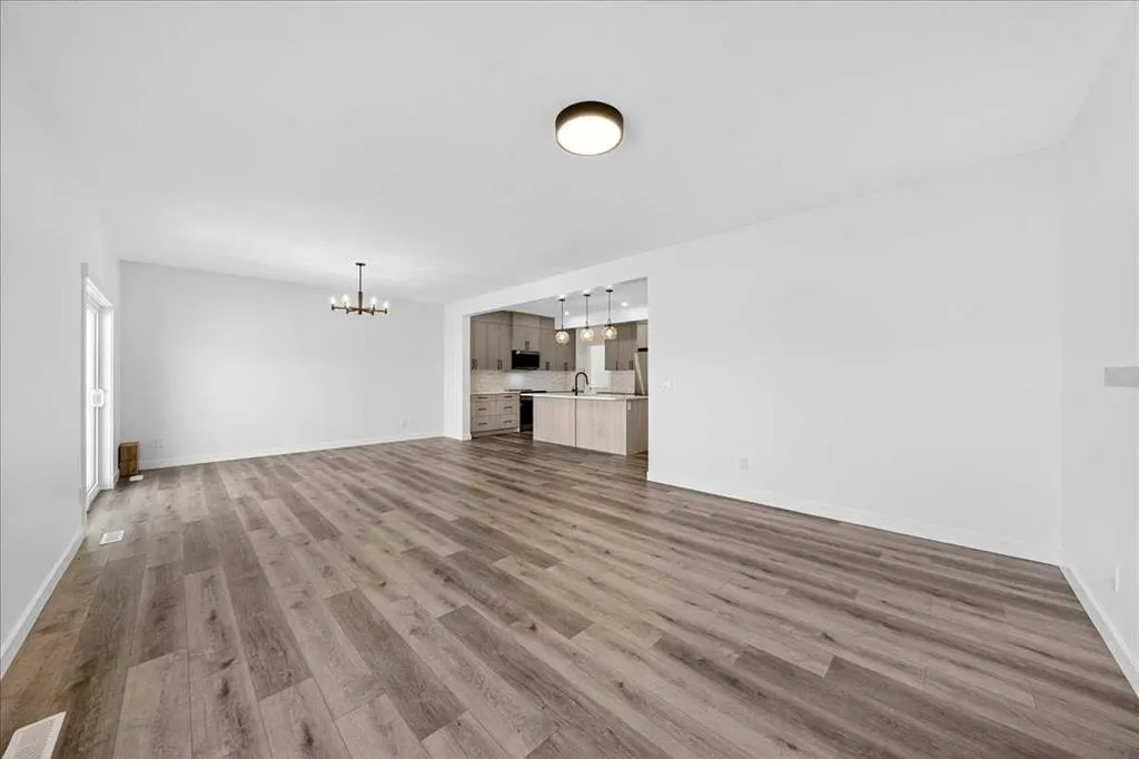 3 Lakewood Point