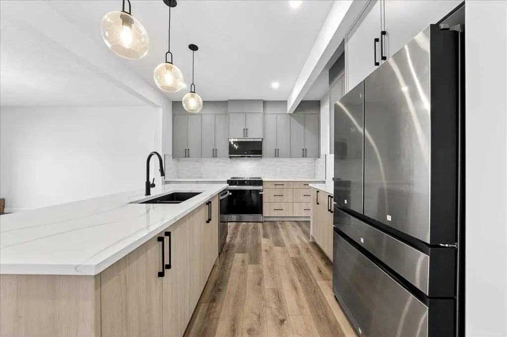 3 Lakewood Point