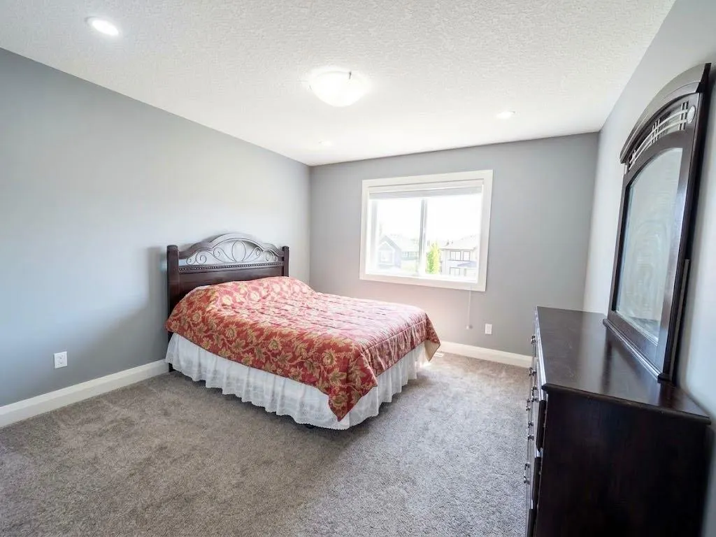 116 Kinniburgh Boulevard