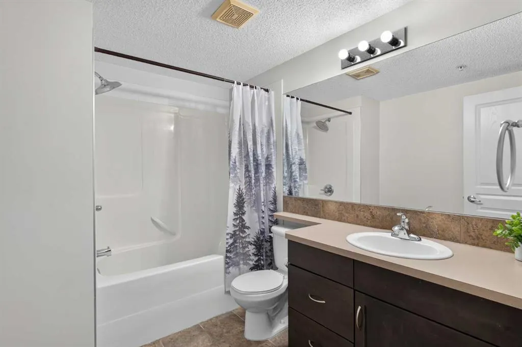 108 Rockyledge View NW #6