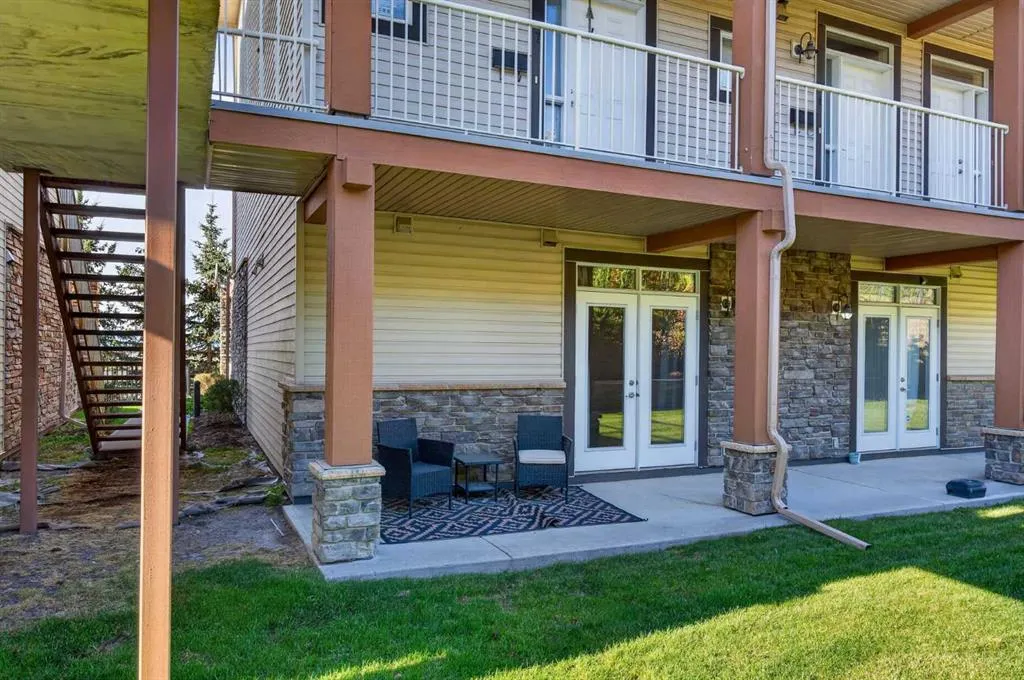 108 Rockyledge View NW #6