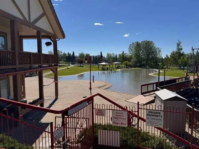 108 Rockyledge View NW #6