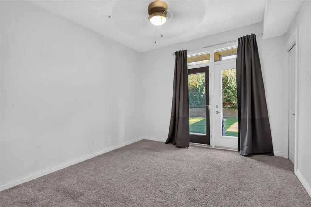 108 Rockyledge View NW #6