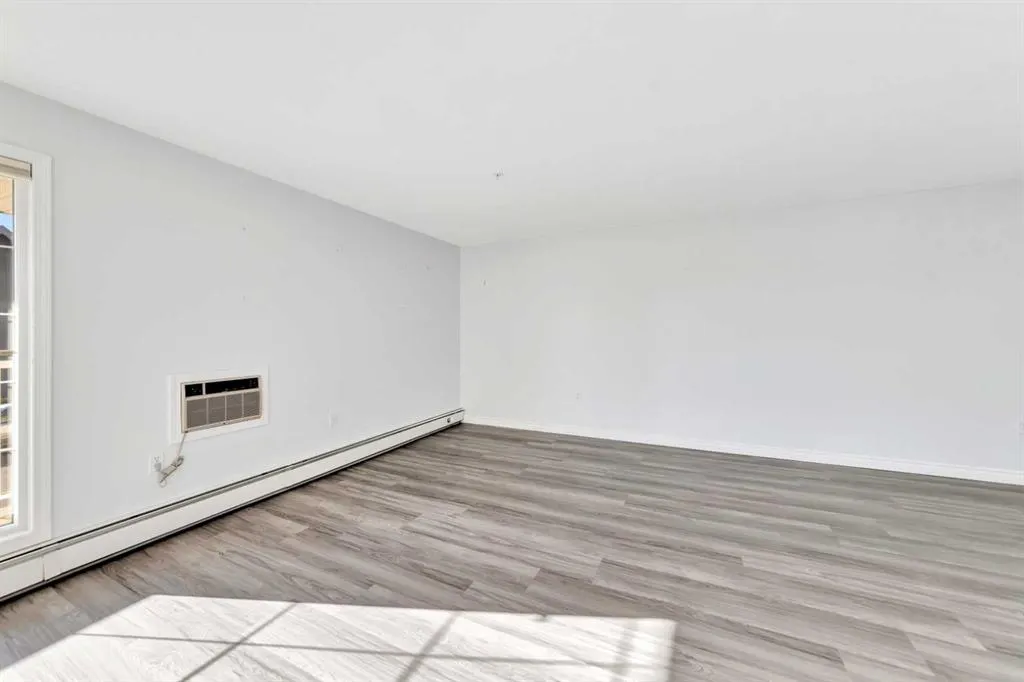 5120 49 Street #104