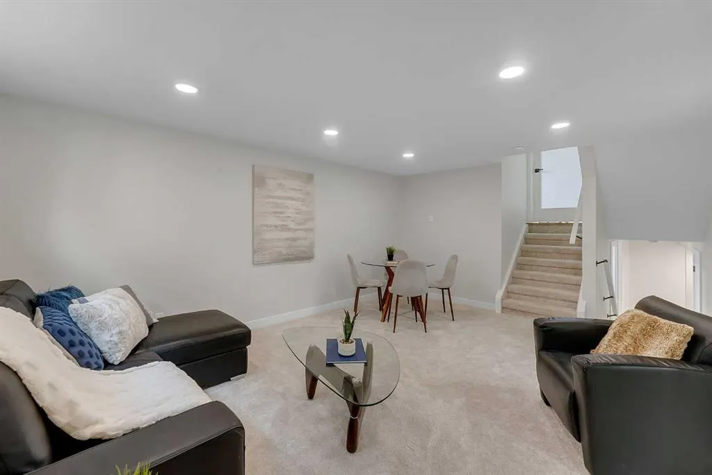 10 Atlanta Crescent SE