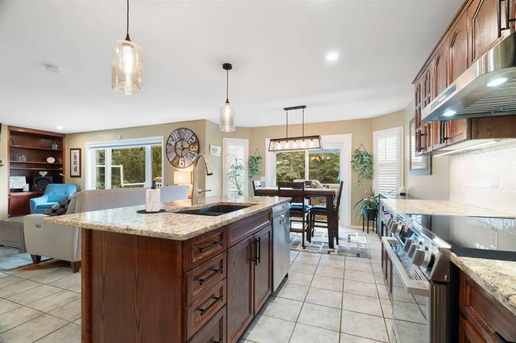 137 Gleneagles View
