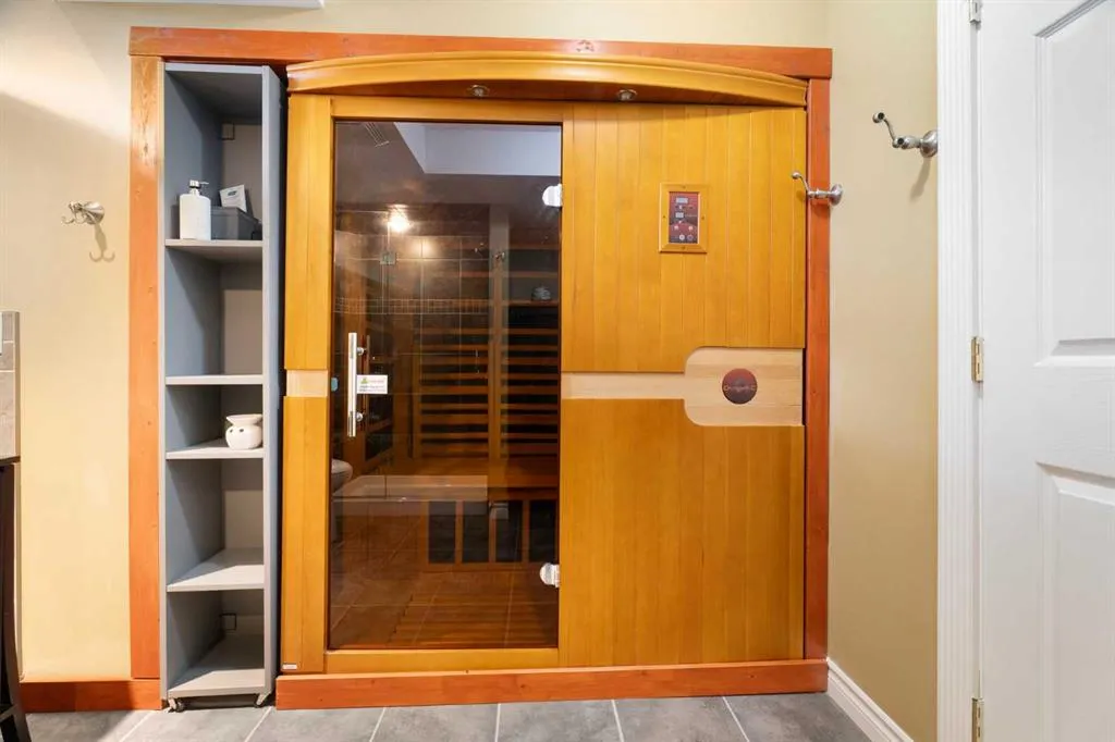 137 Gleneagles View