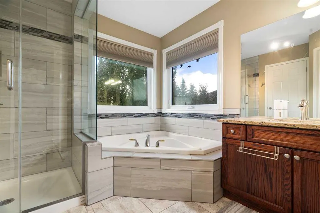 137 Gleneagles View