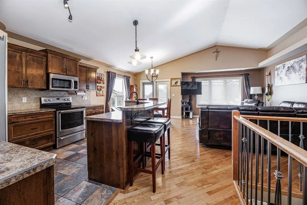 38 Ivany Close