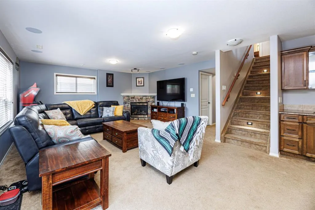 38 Ivany Close