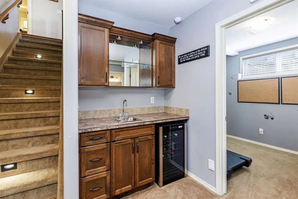 38 Ivany Close