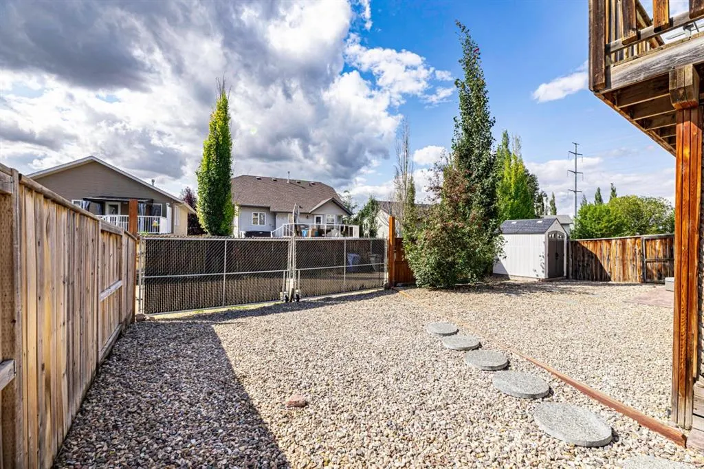 38 Ivany Close