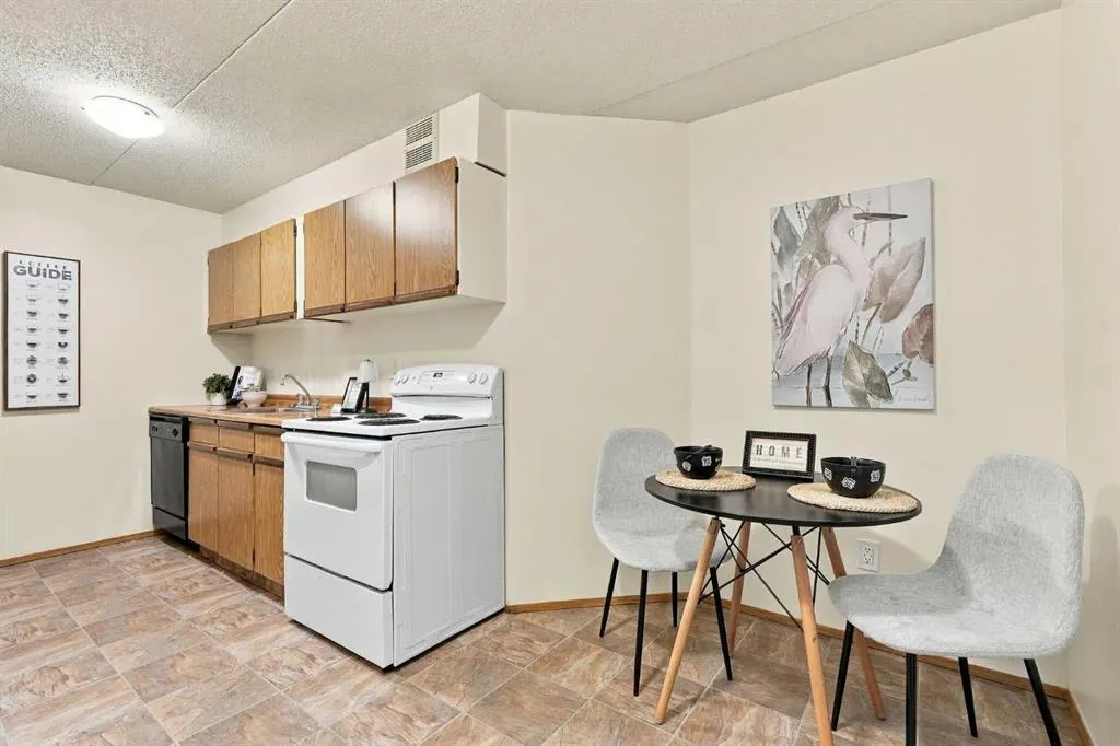 5204 Dalton Drive NW #912