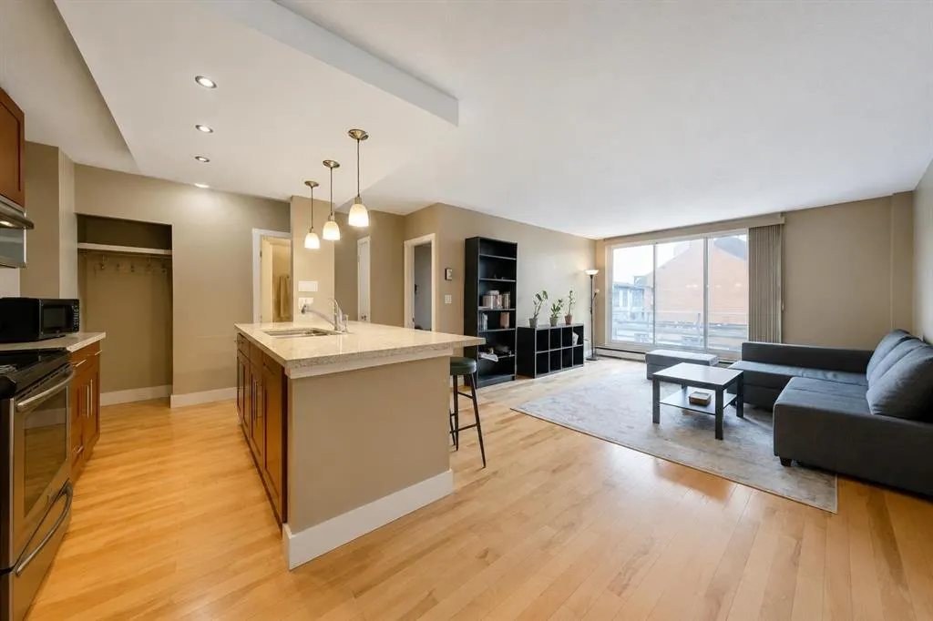 1027 Cameron Avenue SW #408