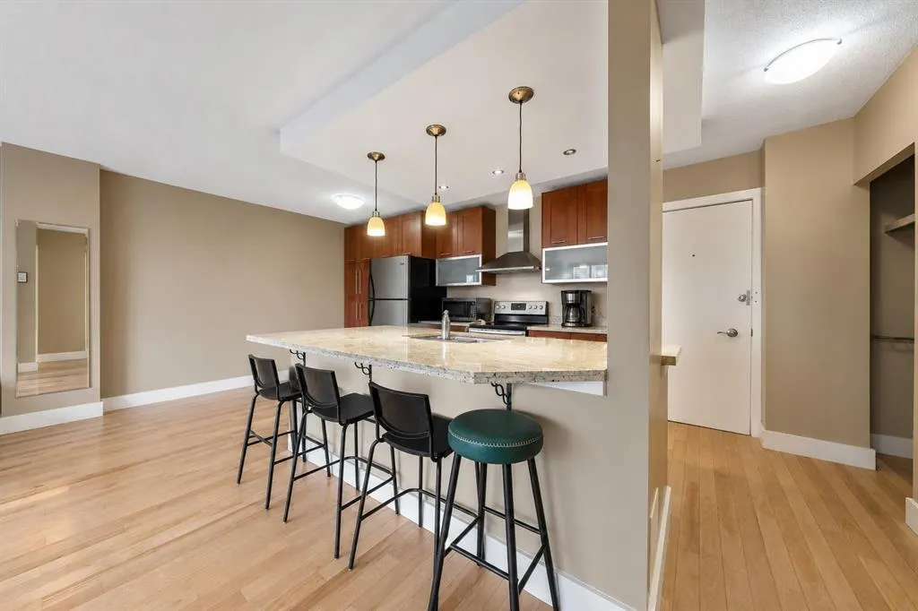 1027 Cameron Avenue SW #408