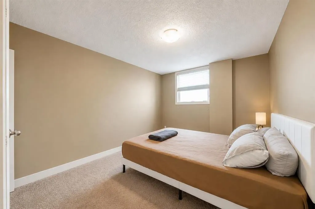 1027 Cameron Avenue SW #408