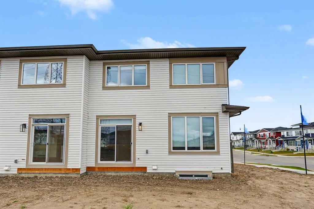 303 Dawson Dock Way