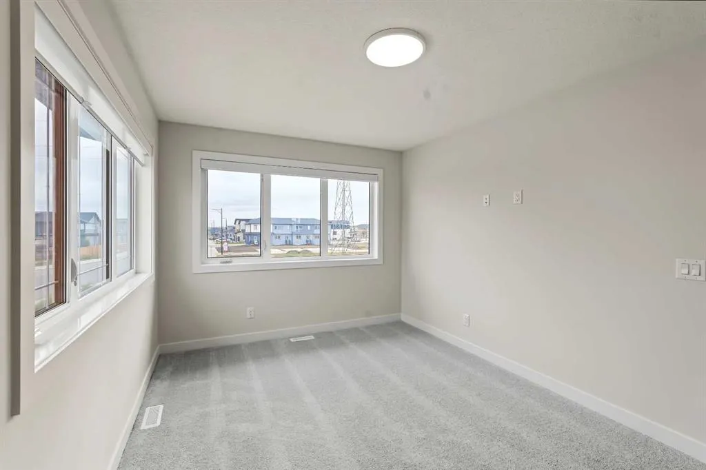 303 Dawson Dock Way