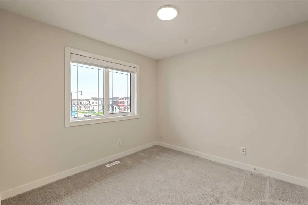 303 Dawson Dock Way