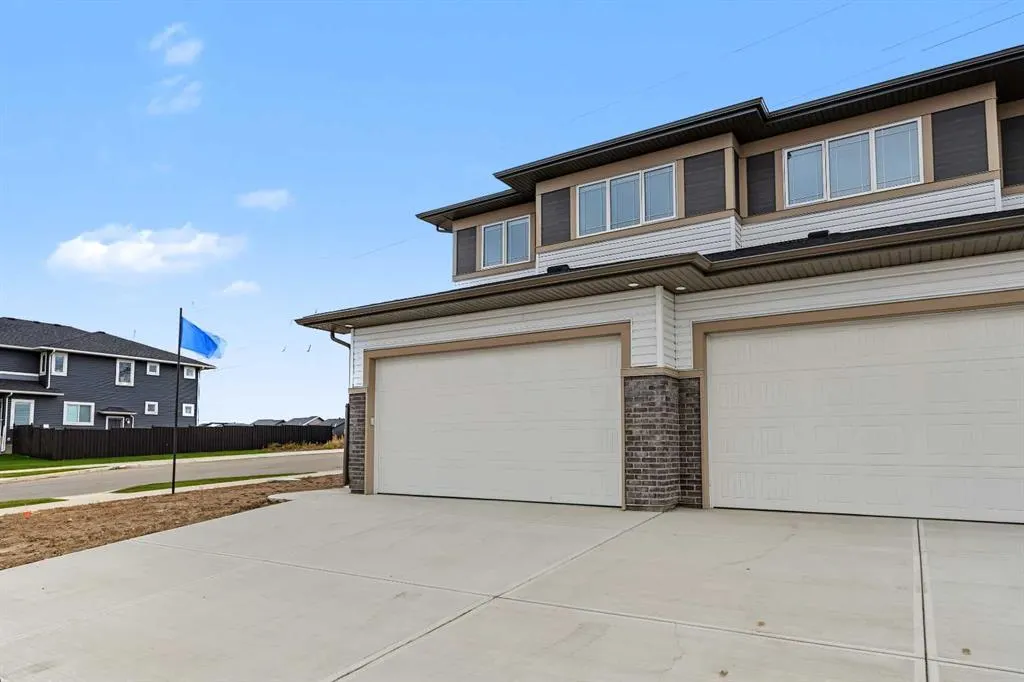 303 Dawson Dock Way