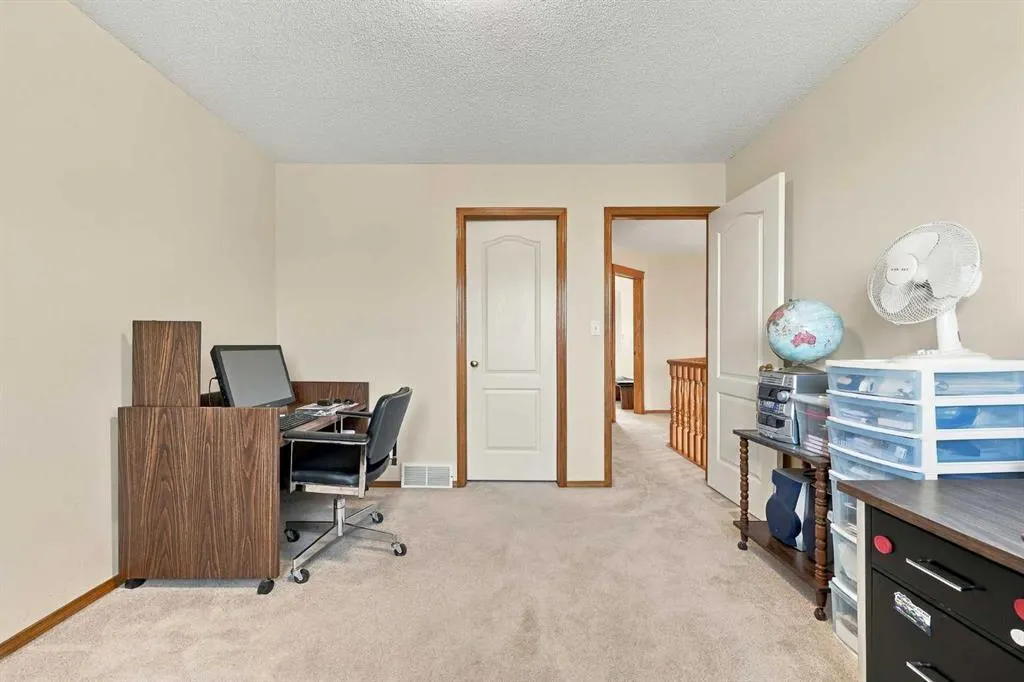 31 Hampstead Close NW