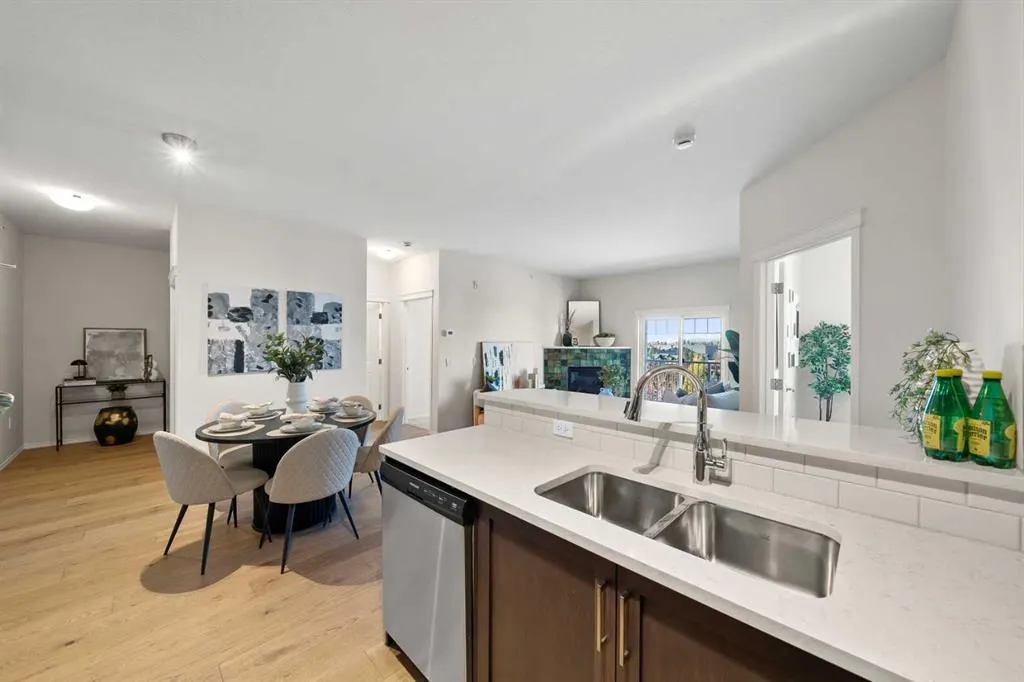 115 Prestwick Villas SE #1410