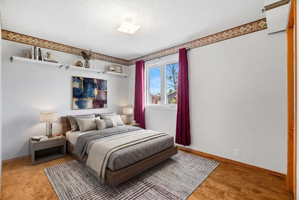 196 River Rock Crescent SE