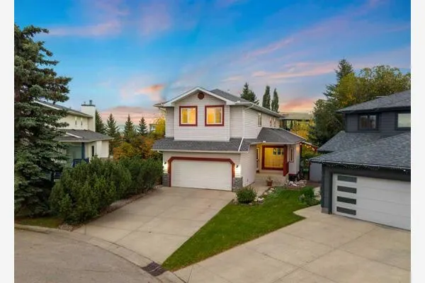 196 River Rock Crescent SE