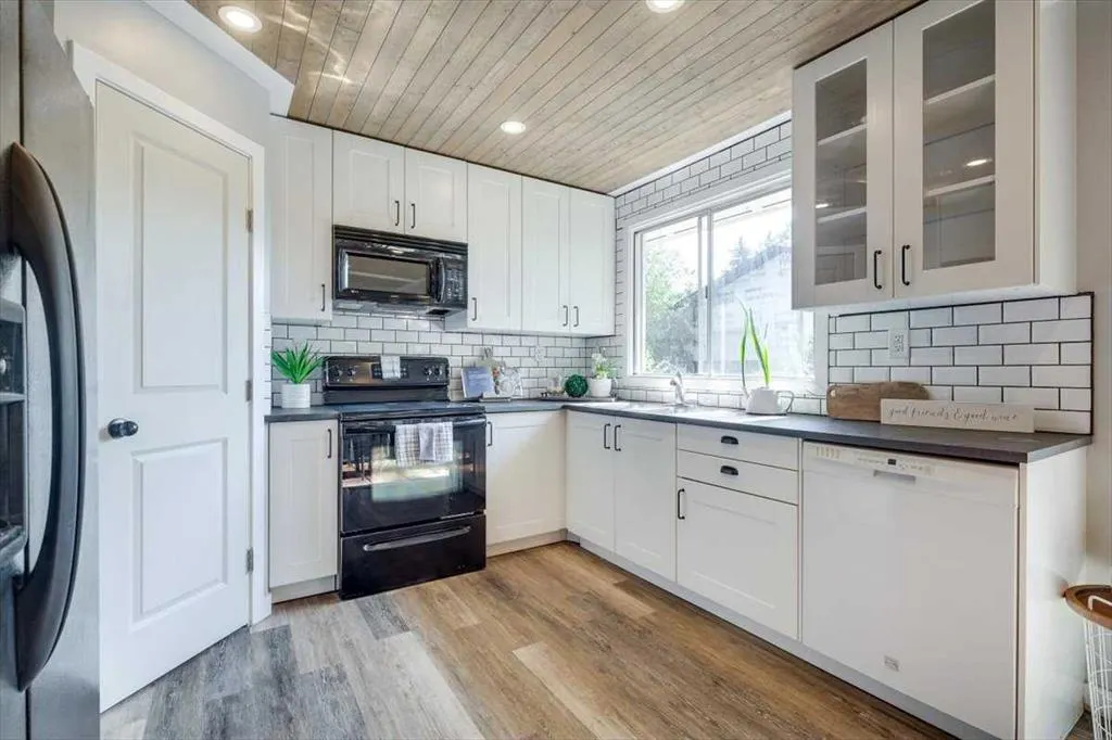 27305 Township Road 391 #40