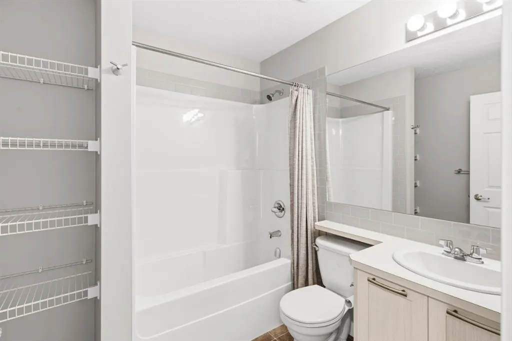 311 Killarney Glen Court SW