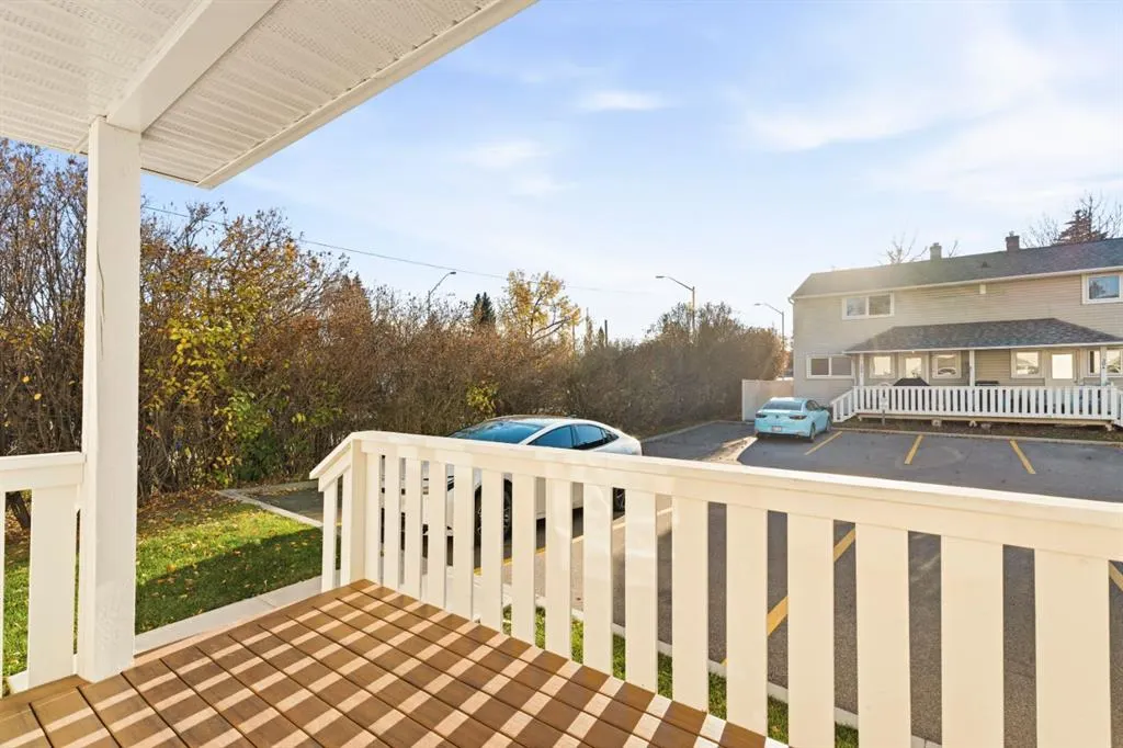 311 Killarney Glen Court SW