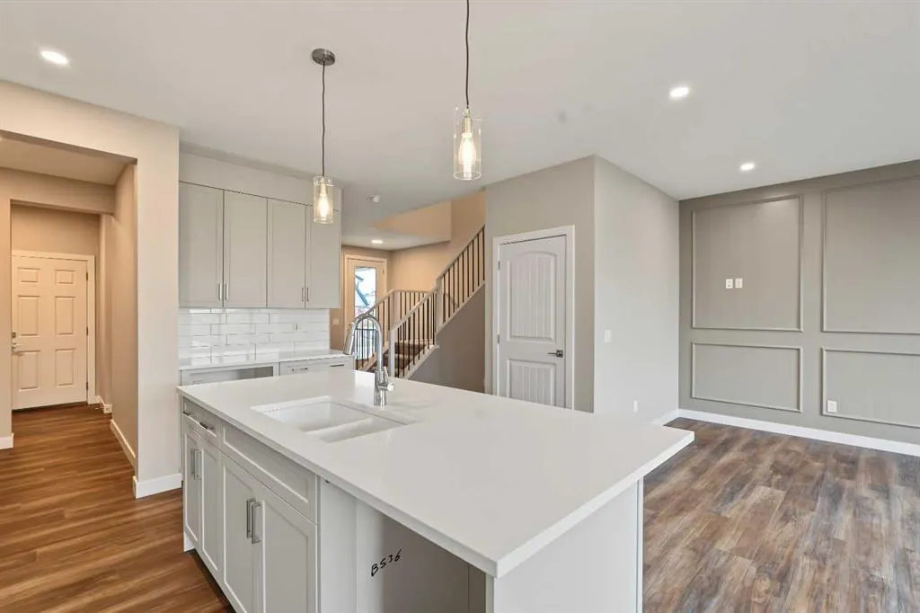 311 Dawson Dock Way