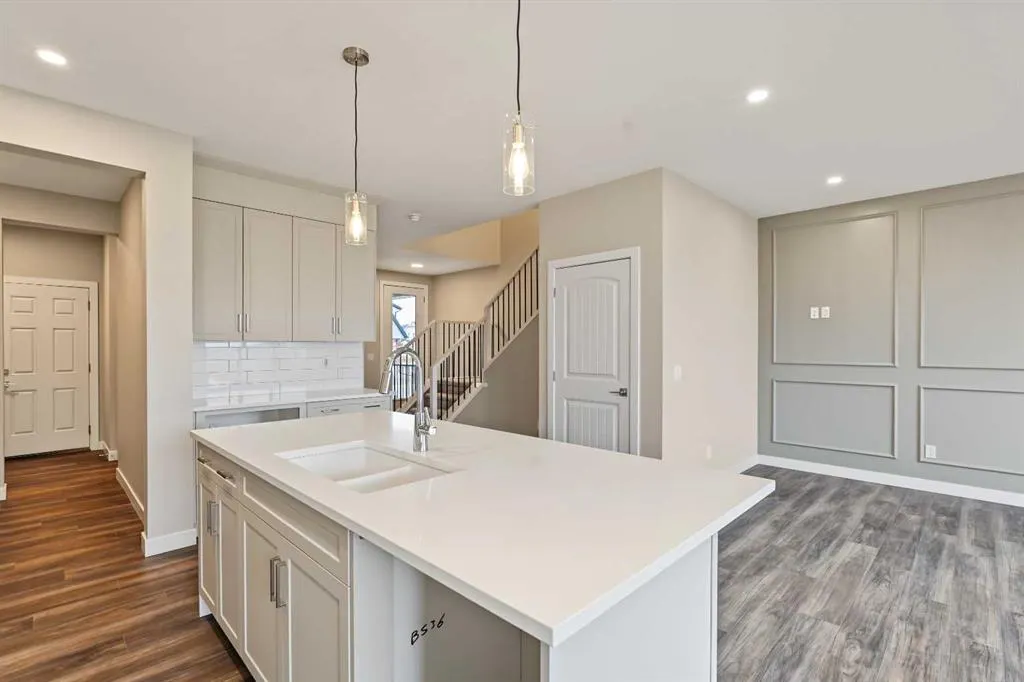311 Dawson Dock Way