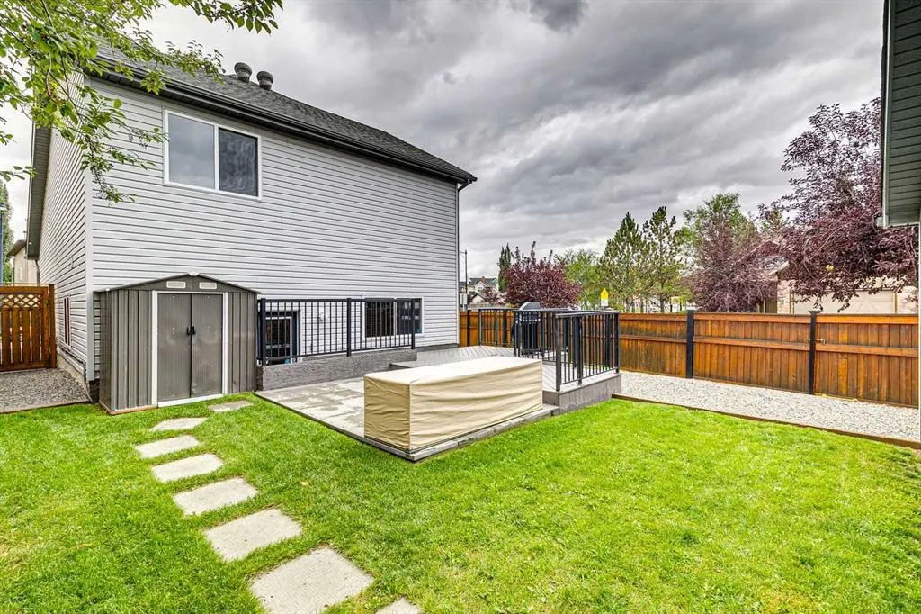 108 Elgin Manor SE