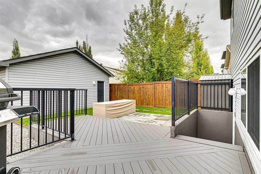 108 Elgin Manor SE