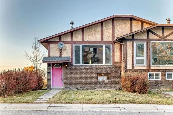 260 Berwick Drive NW