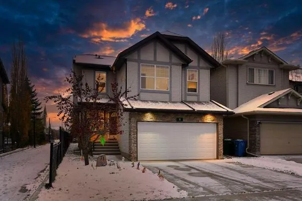 71 Cougarstone Court SW